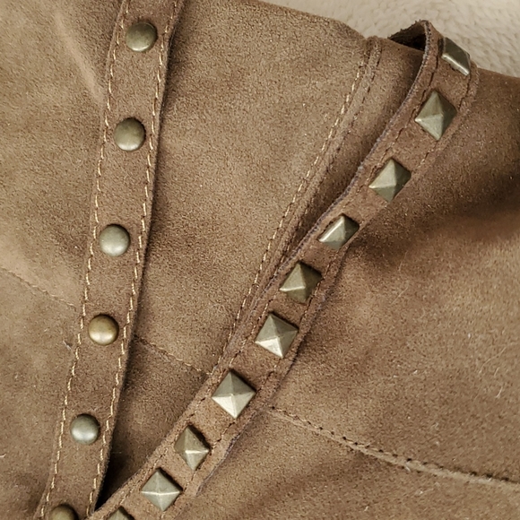 Size 9 Olivia Miller 4 in heeled boot - Picture 4 of 4